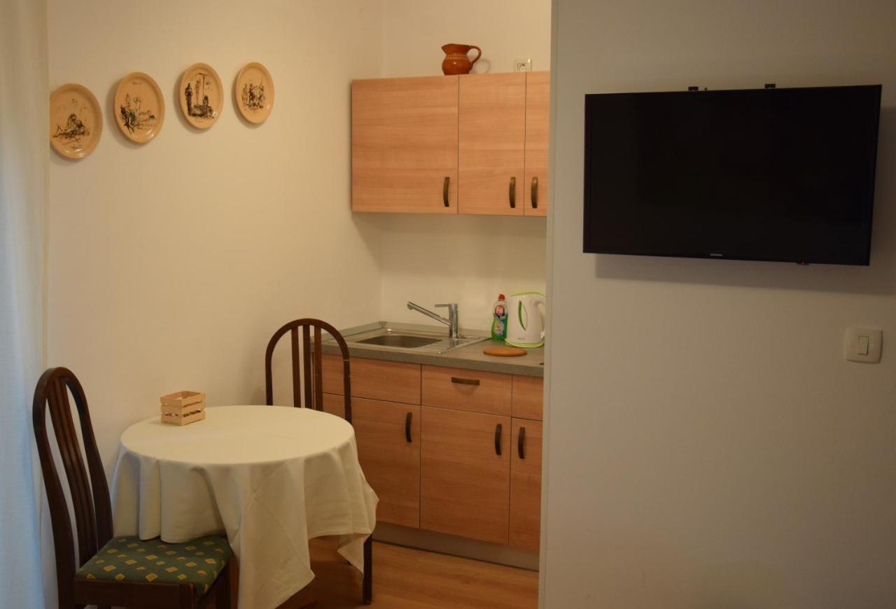 Rooms Ribnikar Postojna Exterior photo